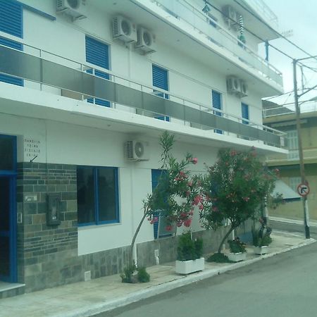 Pension Gina Méthana Exterior foto