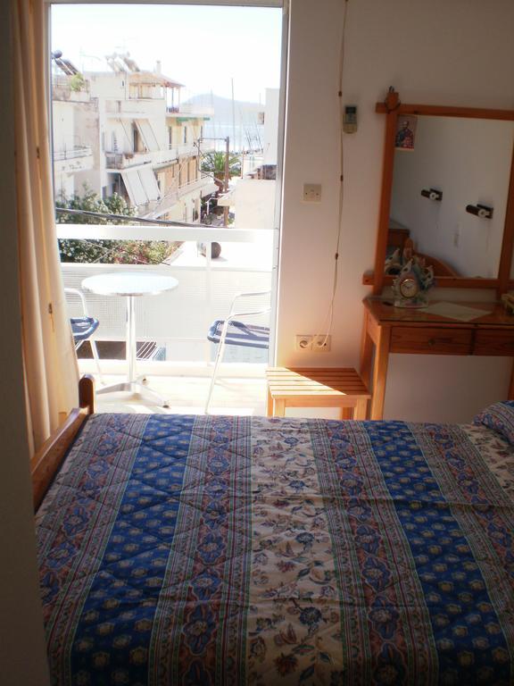 Pension Gina Méthana Quarto foto
